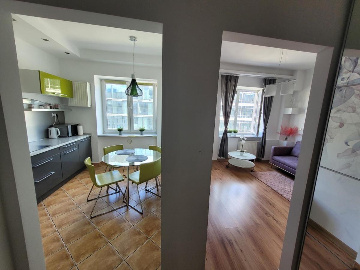 Be My Guest - Krucza Elegant Apartment - Rondo De Gaulle'A Center Of Warsaw Metro Wi-Fi Breakfast Exterior foto